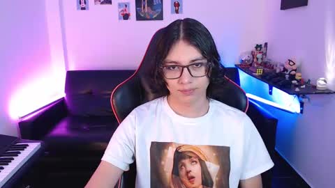 Snapshot of malik_harrison_ chatting on 02-10-25, 02:16 Malik  online show from 02-10-25, 02:16