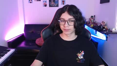 Snapshot of malik_harrison_ chatting on 02-15-25, 03:06 Malik  online show from 02-15-25, 03:06