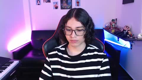 Snapshot of malik_harrison_ chatting on 02-20-25, 02:02 Malik  online show from 02-20-25, 02:02