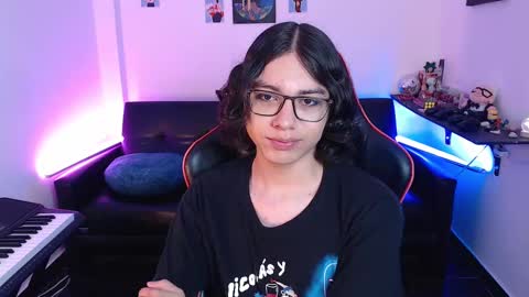 Snapshot of malik_harrison_ chatting on 02-25-25, 05:25 Malik  online show from 02-25-25, 05:25