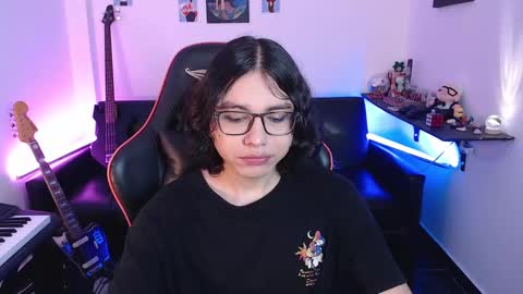 Snapshot of malik_harrison_ chatting on 03-09-25, 03:05 Malik  online show from 03-09-25, 03:05