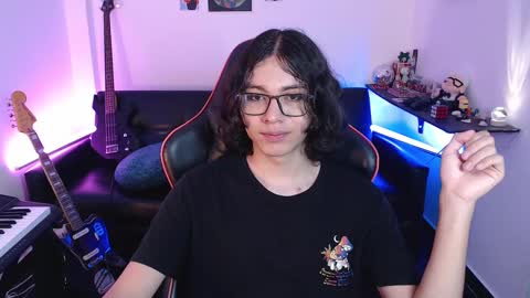 Snapshot of malik_harrison_ chatting on 03-09-25, 06:11 Malik  online show from 03-09-25, 06:11