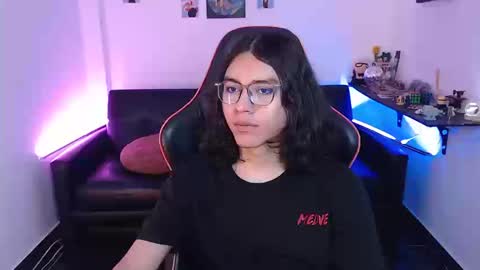 Snapshot of malik_harrison_ chatting on 09-09-25, 03:44 Malik  online show from 09-09-25, 03:44