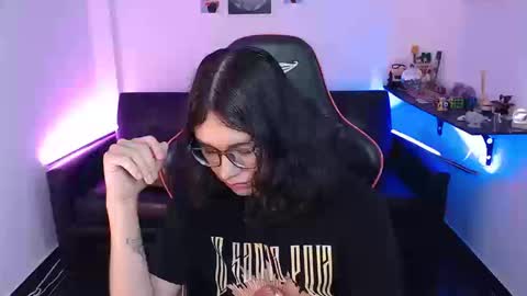 Snapshot of malik_harrison_ chatting on 09-11-25, 04:07 Malik  online show from 09-11-25, 04:07