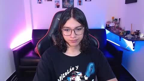 Snapshot of malik_harrison_ chatting on 09-15-25, 03:56 Malik  online show from 09-15-25, 03:56