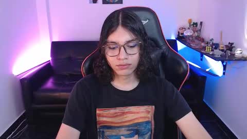 Snapshot of malik_harrison_ chatting on 09-25-25, 04:21 Malik  online show from 09-25-25, 04:21