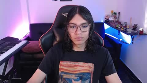 Snapshot of malik_harrison_ chatting on 10-21-25, 02:51 Malik  online show from 10-21-25, 02:51