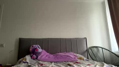 Snapshot of malinka_sweet19 chatting on 10-14-25, 06:03 malinka_sweet19 online show from 10-14-25, 06:03