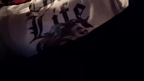 Snapshot of malkongarcia chatting on 01-20-25, 01:50 malkongarcia online show from 01-20-25, 01:50