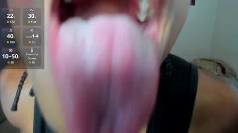 Snapshot of malkongarcia chatting on 10-24-25, 10:50 malkongarcia online show from 10-24-25, 10:50