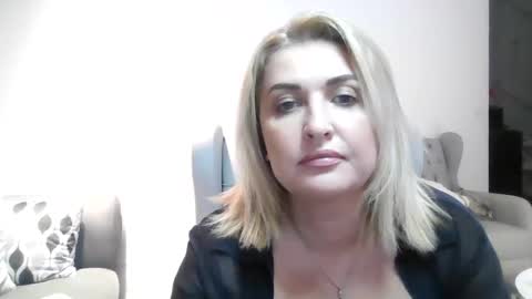 Snapshot of malorine chatting on 11-16-25, 07:08 malorine online show from 11-16-25, 07:08