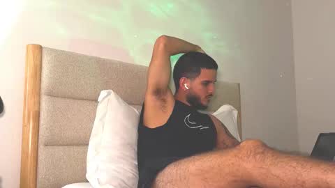 maluma09 online show from 10-27-25, 09:41