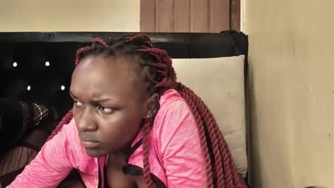 Snapshot of mamaapussy chatting on 09-22-25, 06:15 mamaa online show from 09-22-25, 06:15