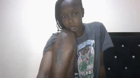 Snapshot of mamaapussy chatting on 10-22-25, 01:33 mamaa online show from 10-22-25, 01:33