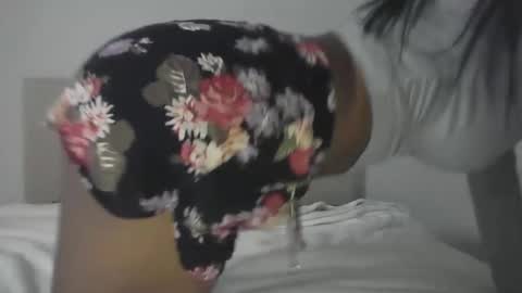 Snapshot of mamacita789 chatting on 10-14-25, 06:25 mamacita789 online show from 10-14-25, 06:25