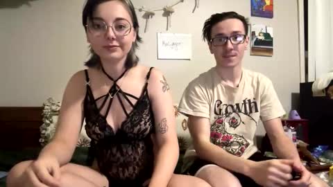 Snapshot of mamiclouds chatting on 03-02-25, 02:41 MamiCloudz online show from 03-02-25, 02:41