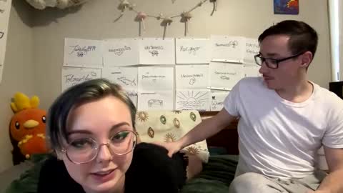 Snapshot of mamiclouds chatting on 03-09-25, 12:10 MamiCloudz online show from 03-09-25, 12:10