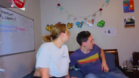 Snapshot of mamiclouds chatting on 09-09-25, 03:06 MamiCloudz online show from 09-09-25, 03:06