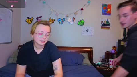 Snapshot of mamiclouds chatting on 09-10-25, 01:05 MamiCloudz online show from 09-10-25, 01:05