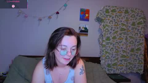 MamiCloudz online show from 11-19-25, 02:33