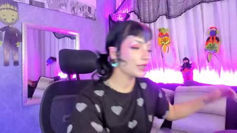   online show from 10-27-25, 02:43
