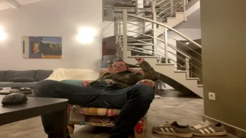 man38110 online show from 01-03-25, 11:01