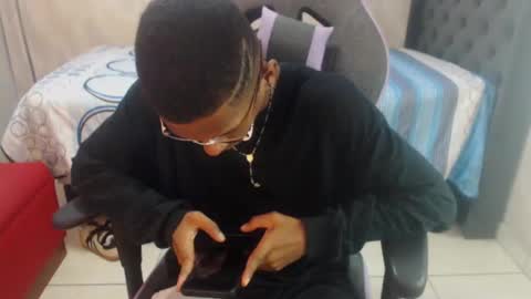 man_san11 online show from 01-13-25, 02:42