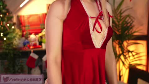 Snapshot of mana_rose chatting on 12-25-24, 04:22 Rose online show from 12-25-24, 04:22