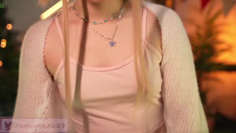 Snapshot of mana_rose chatting on 01-20-25, 02:11 Rose online show from 01-20-25, 02:11