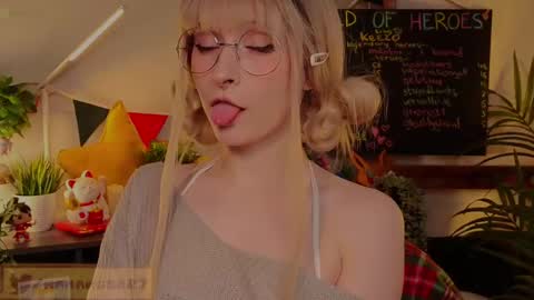 Snapshot of mana_rose chatting on 03-05-25, 05:29 Rose online show from 03-05-25, 05:29