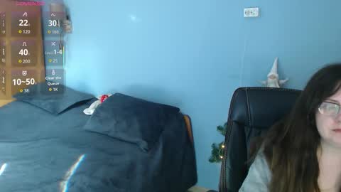 Snapshot of mandarinka28 chatting on 12-16-25, 07:24 mandarinka28 online show from 12-16-25, 07:24