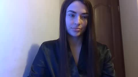 Snapshot of mandibrooks chatting on 10-17-25, 04:59 MandiBrooks online show from 10-17-25, 04:59