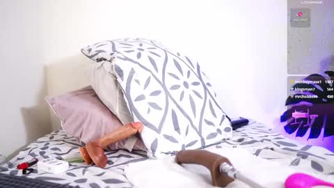 mandy_l33_ online show from 02-17-25, 01:04