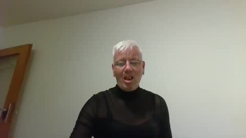 mandywinger online show from 09-24-25, 05:38