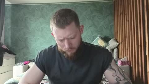 Snapshot of manjerk_on_cb chatting on 04-30-26, 10:10 Arthur online show from 04-30-26, 10:10