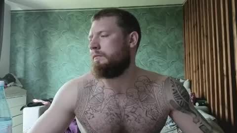 Snapshot of manjerk_on_cb chatting on 05-17-26, 09:38 Arthur online show from 05-17-26, 09:38