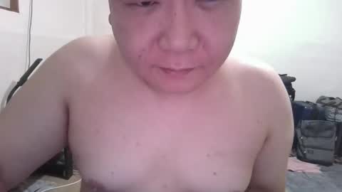 Snapshot of mankiminsuk chatting on 10-31-25, 10:11 mankiminsuk online show from 10-31-25, 10:11