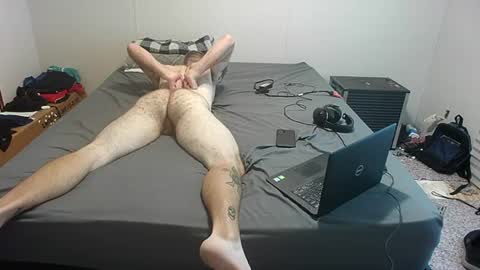 Snapshot of manlyman94 chatting on 08-04-26, 11:18 manlyman94 online show from 08-04-26, 11:18