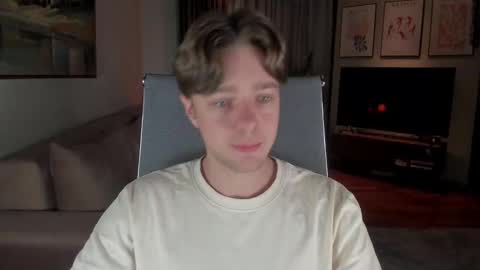 Snapshot of mannyforreal chatting on 12-19-25, 02:35 mannyforreal online show from 12-19-25, 02:35