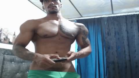 Snapshot of manolofitt chatting on 12-05-24, 09:28 Manolo online show from 12-05-24, 09:28