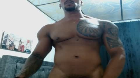 Snapshot of manolofitt chatting on 01-08-25, 01:00 Manolo online show from 01-08-25, 01:00