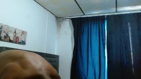 Snapshot of manolofitt chatting on 01-08-25, 09:55 Manolo online show from 01-08-25, 09:55