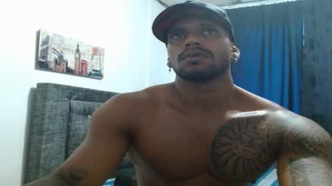 Snapshot of manolofitt chatting on 01-17-25, 10:34 Manolo online show from 01-17-25, 10:34