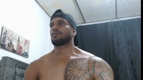 Snapshot of manolofitt chatting on 02-02-25, 02:06 Manolo online show from 02-02-25, 02:06