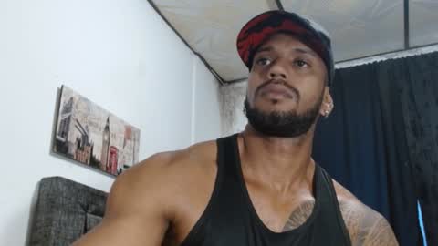 Snapshot of manolofitt chatting on 02-06-25, 11:54 Manolo online show from 02-06-25, 11:54