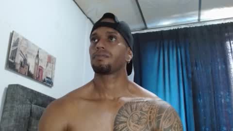 Snapshot of manolofitt chatting on 02-18-25, 05:21 Manolo online show from 02-18-25, 05:21