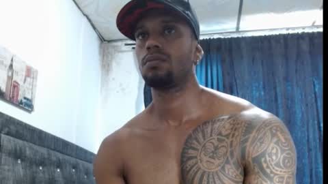 Snapshot of manolofitt chatting on 02-25-25, 06:42 Manolo online show from 02-25-25, 06:42