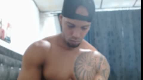 Snapshot of manolofitt chatting on 03-02-25, 12:43 Manolo online show from 03-02-25, 12:43