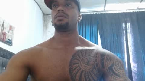 Snapshot of manolofitt chatting on 03-08-25, 03:13 Manolo online show from 03-08-25, 03:13