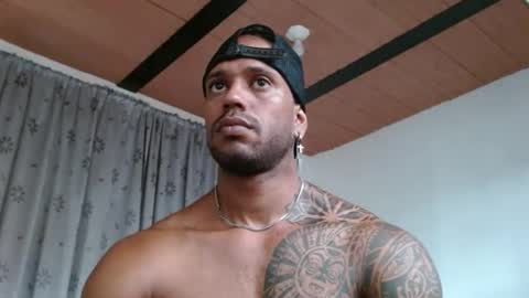 Snapshot of manolofitt chatting on 09-24-25, 04:10 Manolo online show from 09-24-25, 04:10